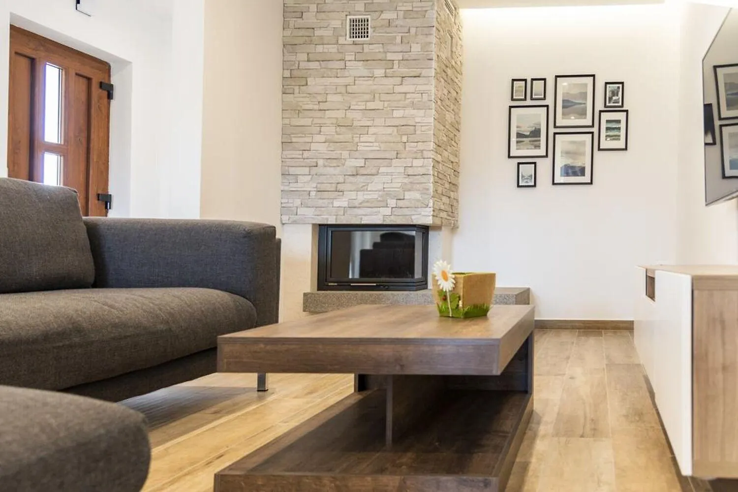 Apartment Roma - With Terrace Valbandon