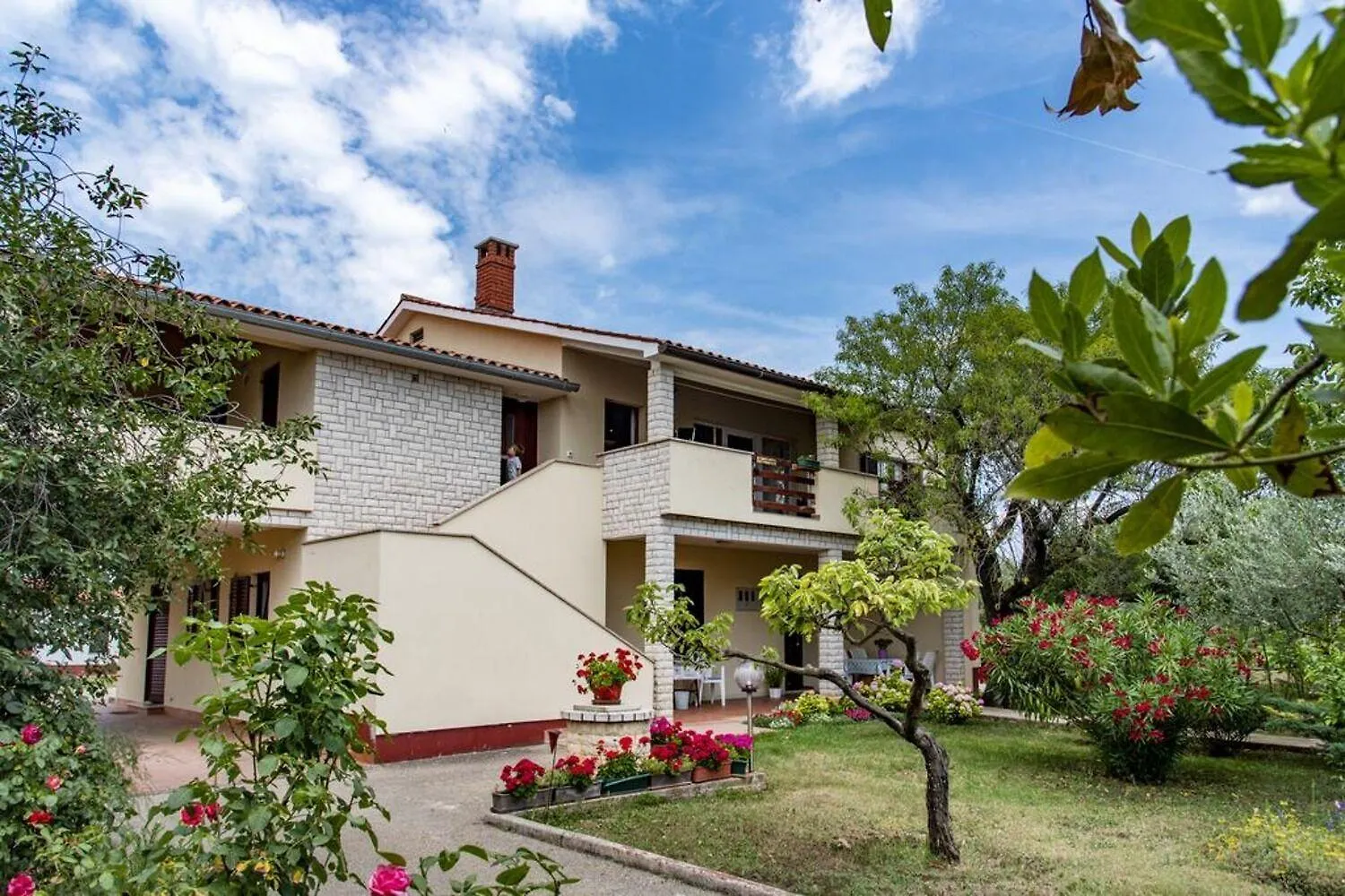 Apartment Roma - With Terrace Valbandon